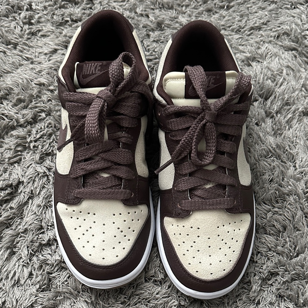 Nike dunks plum and tan with gummy bottom